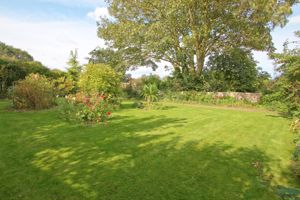 Photo 25- click for photo gallery